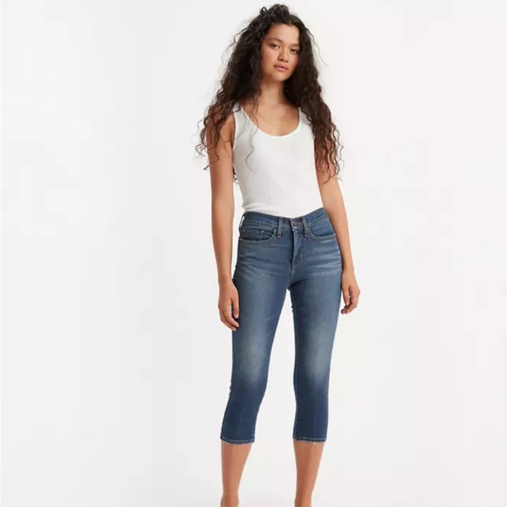 Levi’s 311 Shaping Skinny Capri